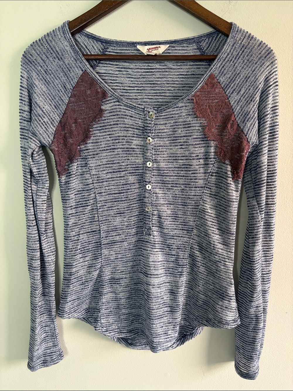 Arizona Jeans Blue Space Dye Lace Shoulder Henley Top Small Boho